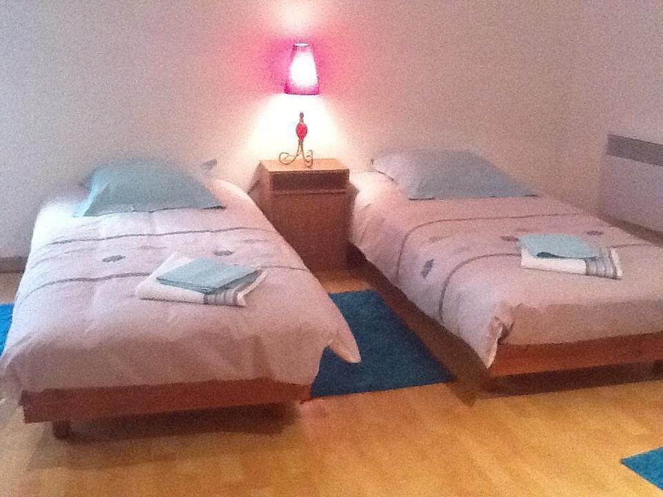 L'Appartement De La Maison Du Theatre Saint Bonnet Bourges Zimmer foto